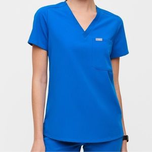 Figs royal blue small one pocket top